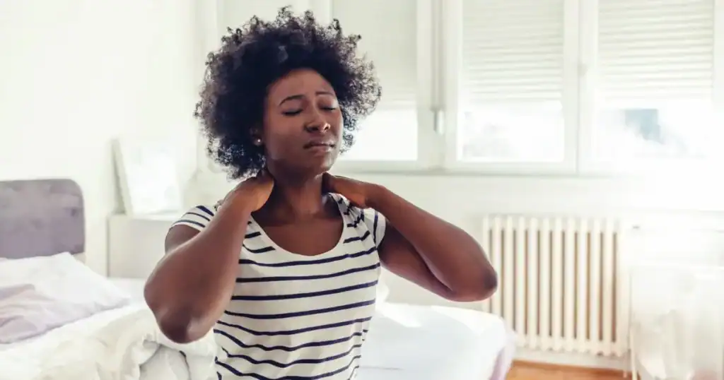 lady in neck pain